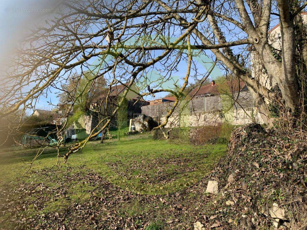 Terrain à BELLEAU