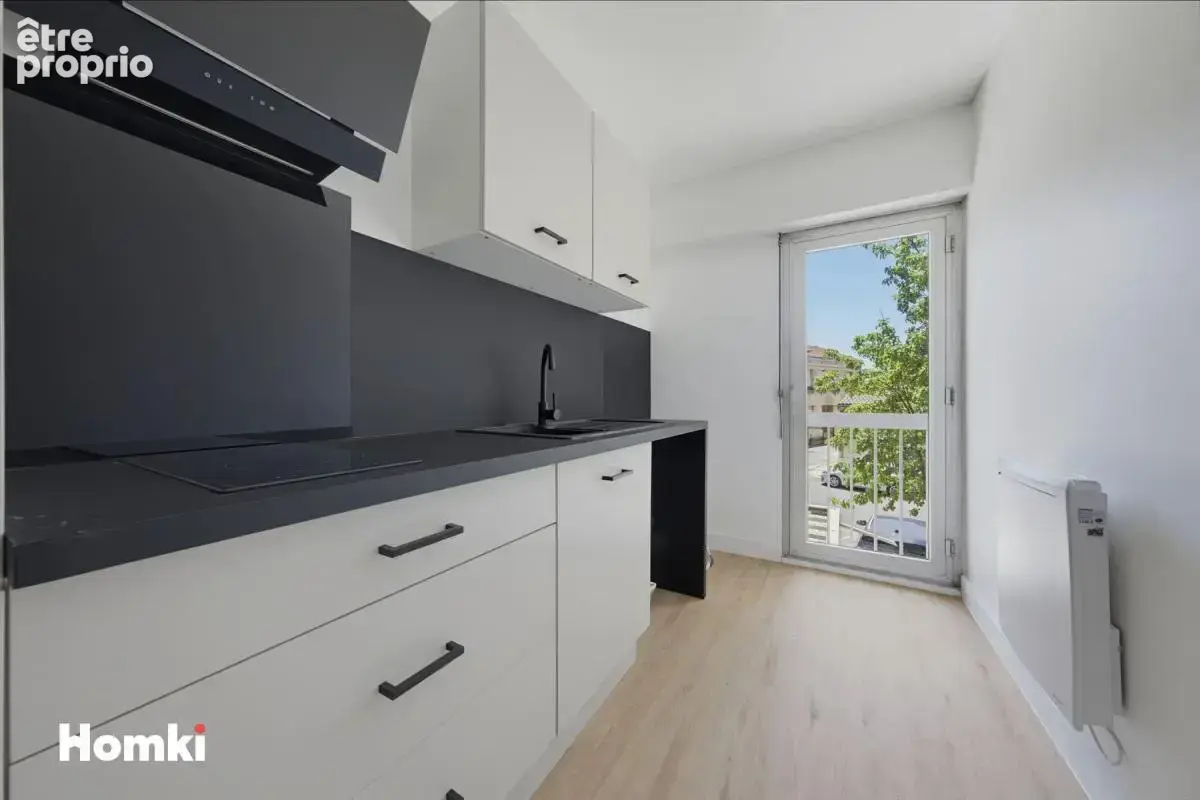 T3 rénové de 67 m² - photo 4