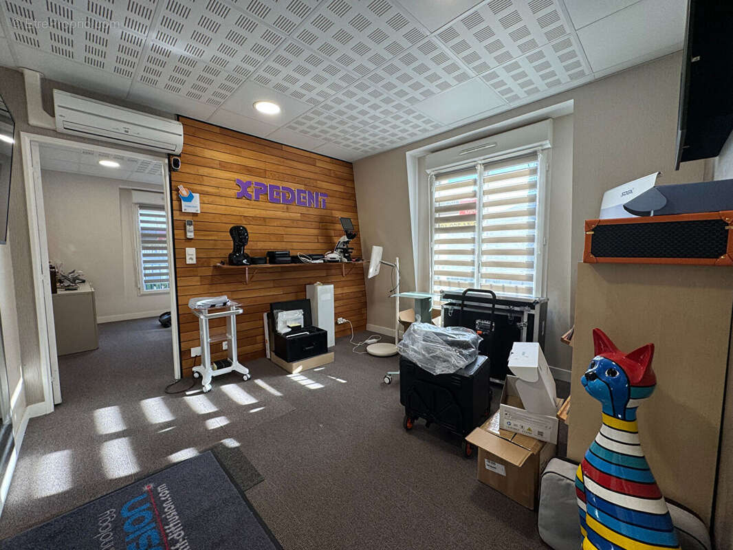 Commerce à CHANTILLY