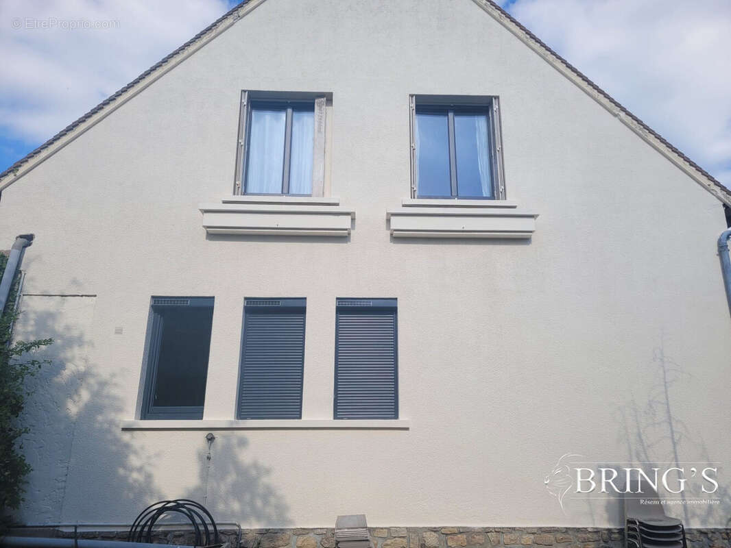 Maison à LE MENIL-BROUT