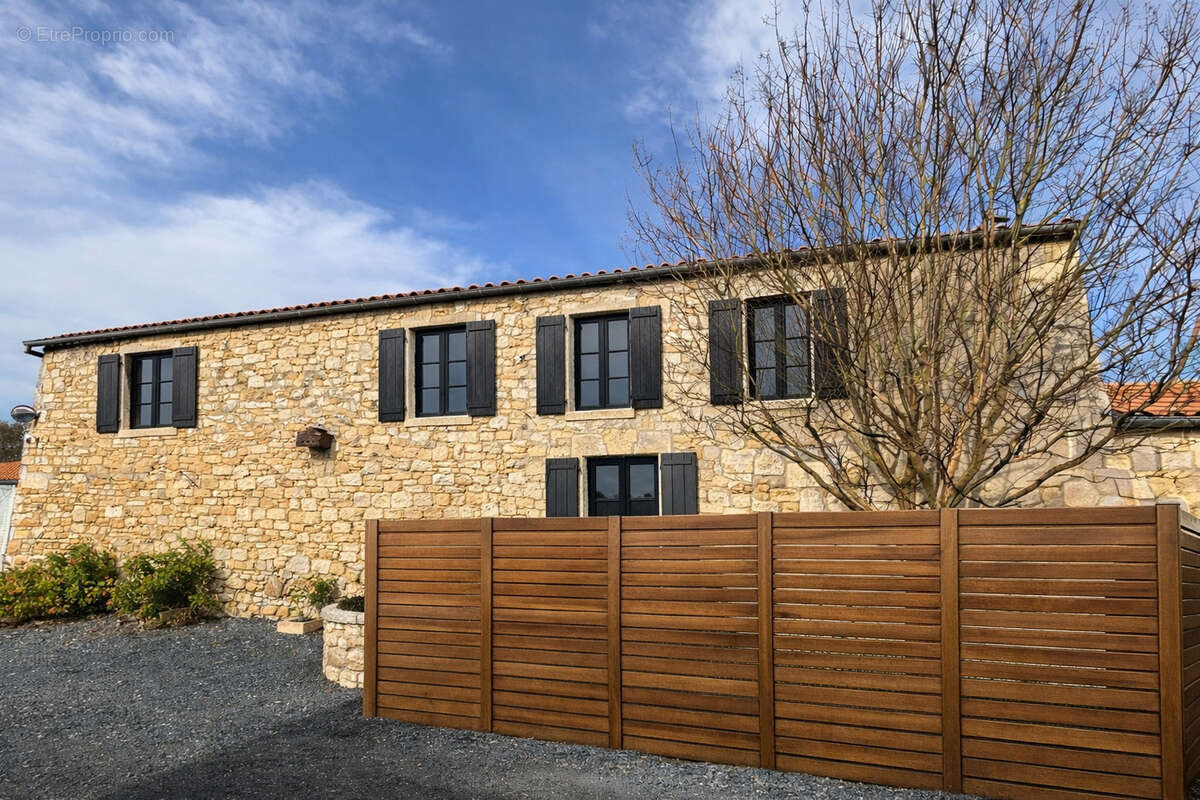 Maison à ROCHEFORT