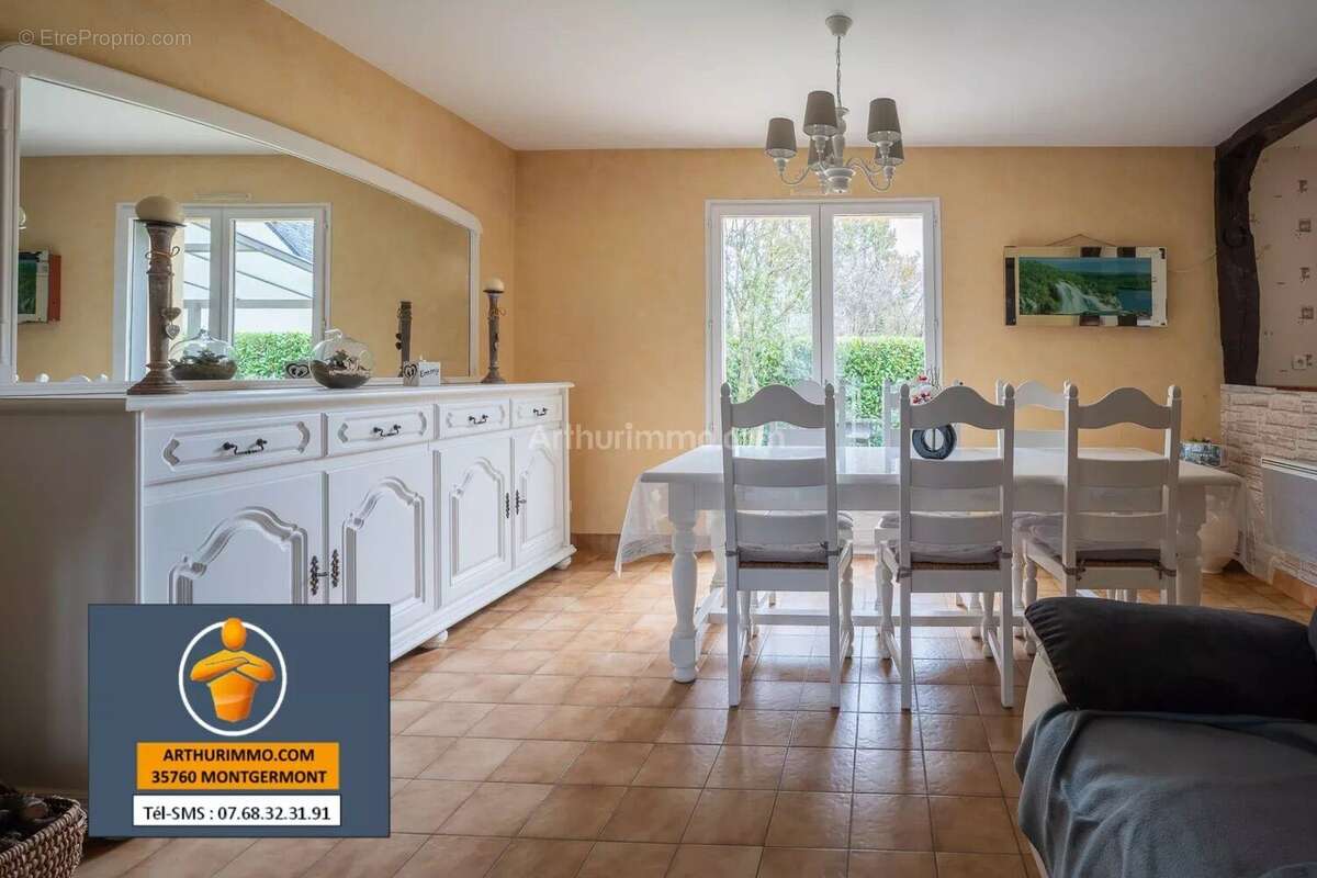 Maison à MONTREUIL-LE-GAST