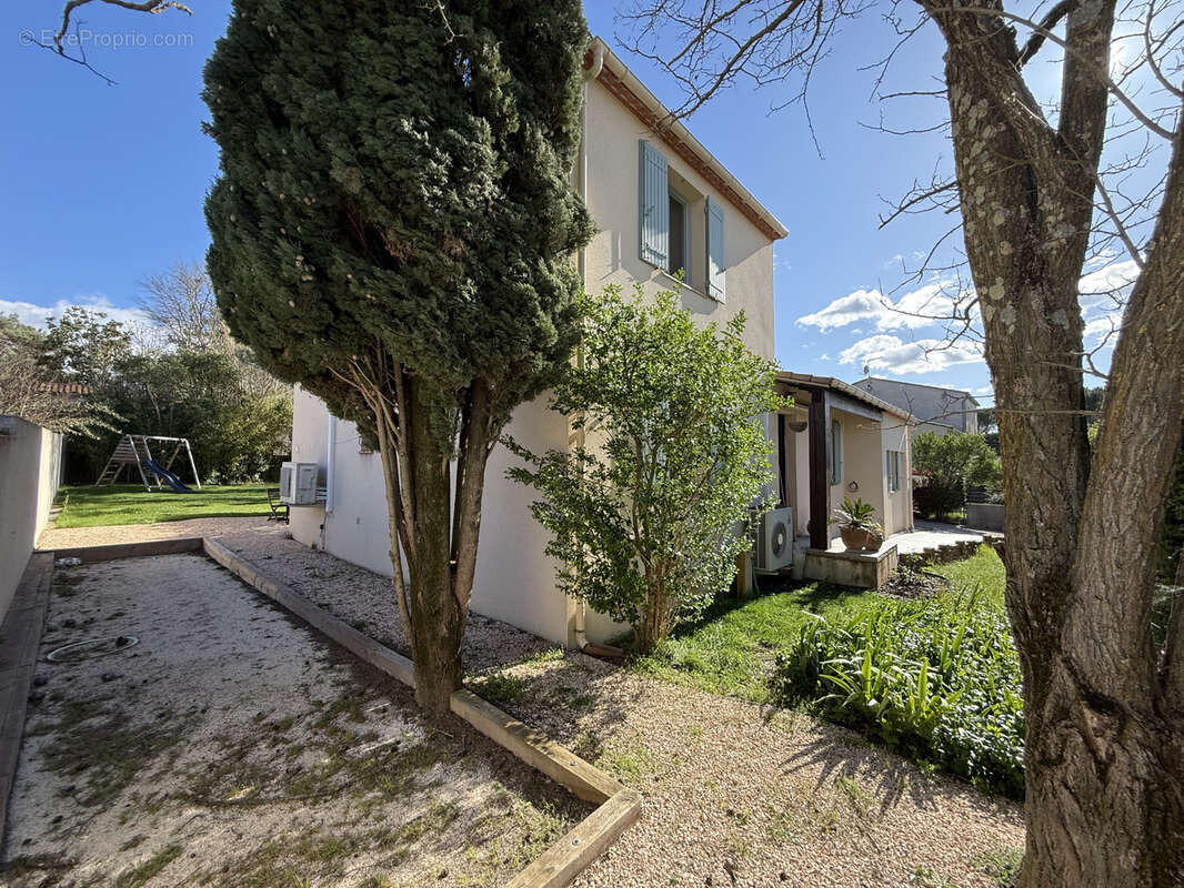 Villa 4 chambres 1 bureau sur 765m2 de terrain - photo 24