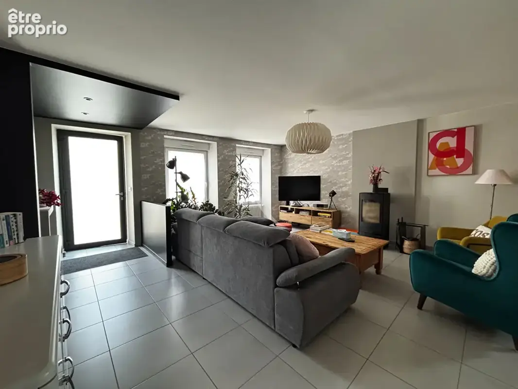 Maison Menil 7 pièce(s) 170m2 - photo 2