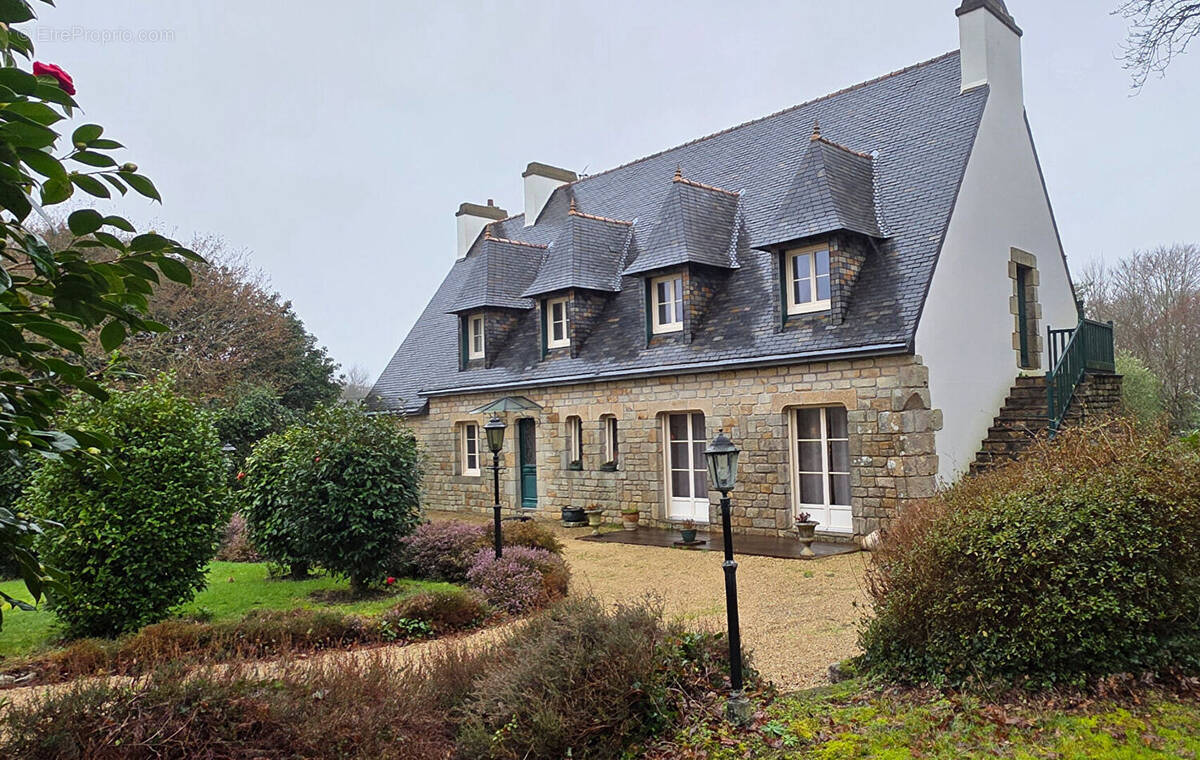 Maison à PLUGUFFAN