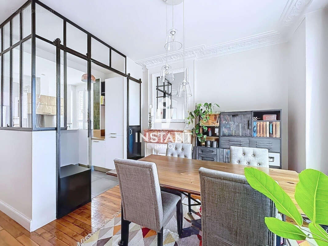 Appartement à SAINT-MAUR-DES-FOSSES