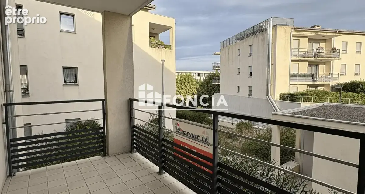 Orange : T2 avec balcon et parking, dans une résidence récente avec ascenseur - photo 5