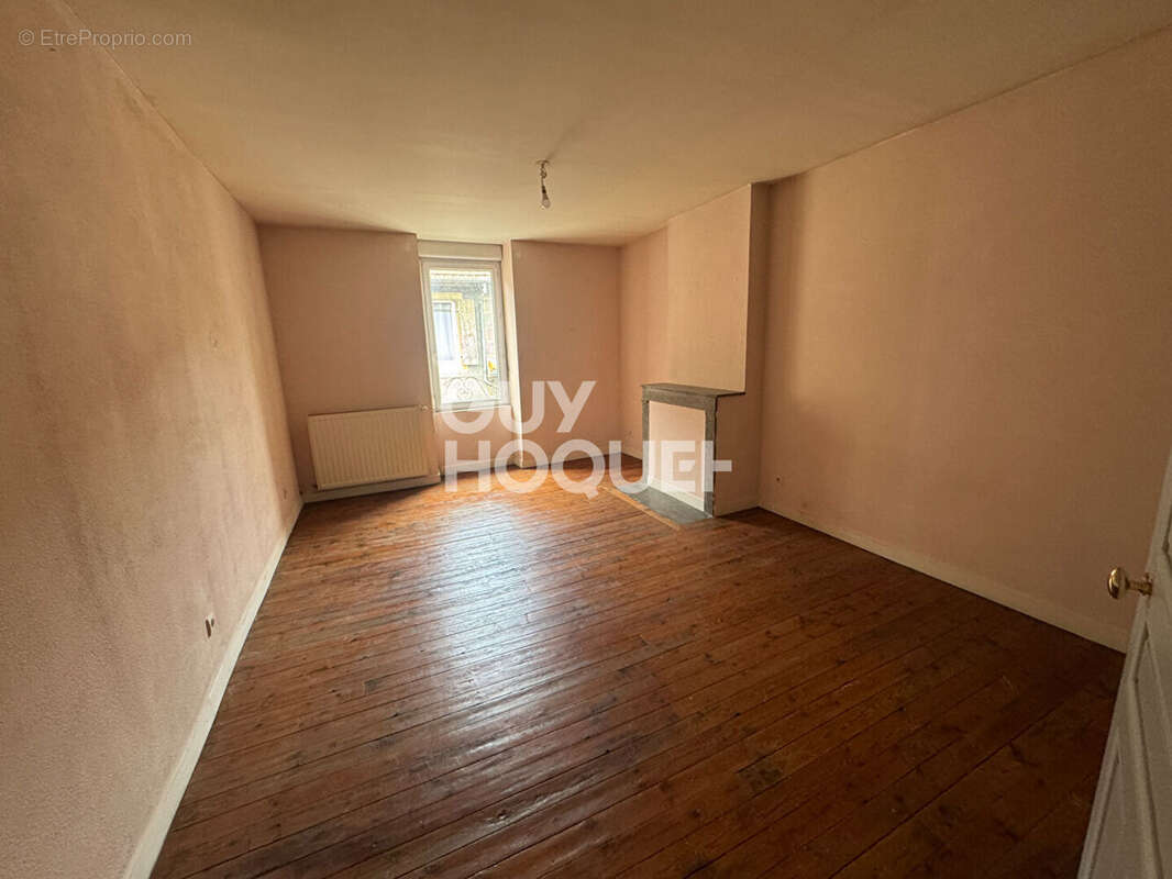 Appartement à VALS-LES-BAINS