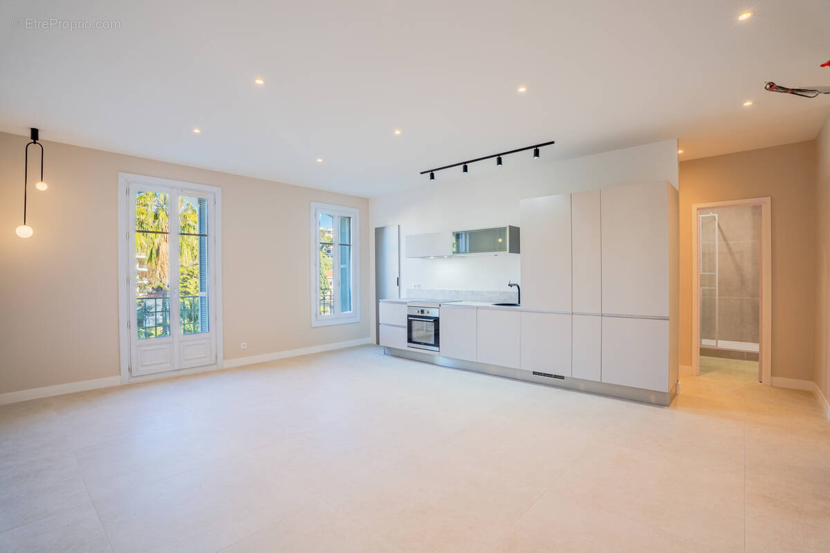 Appartement à NICE