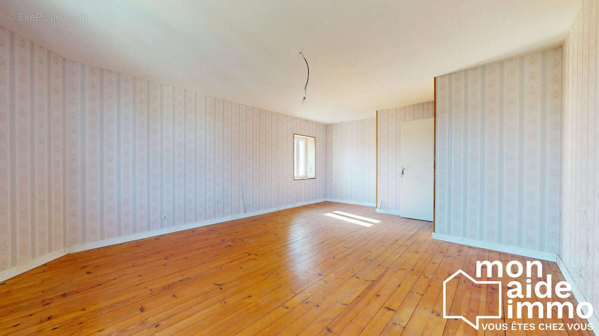 Maison 102 m² à Coulon  - photo 6