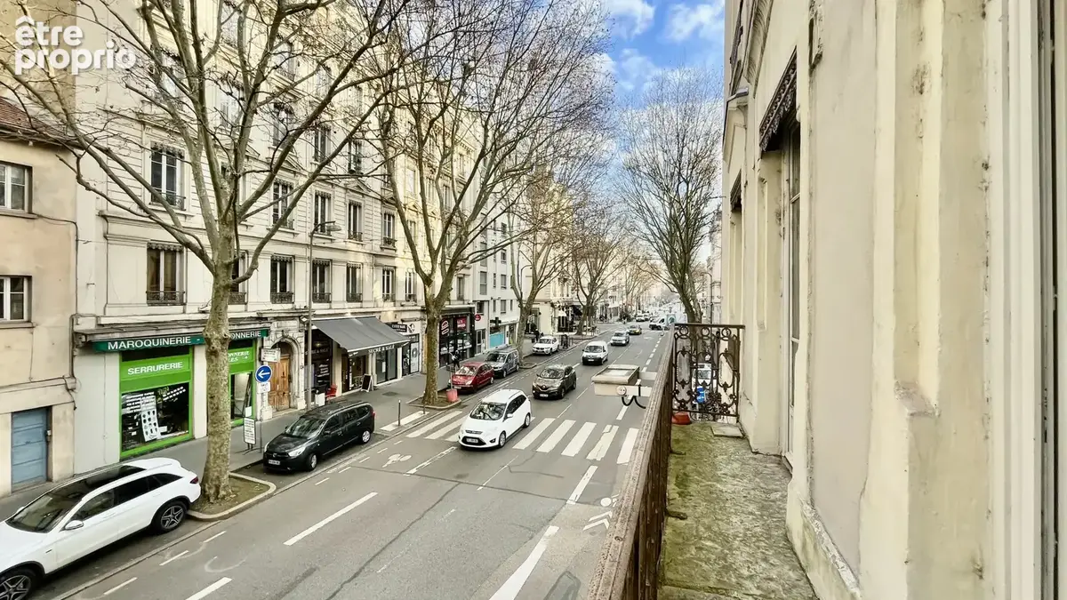 Spacieux appartement de 107 m2 / charme de l'ancien / lyon 6 - photo 8