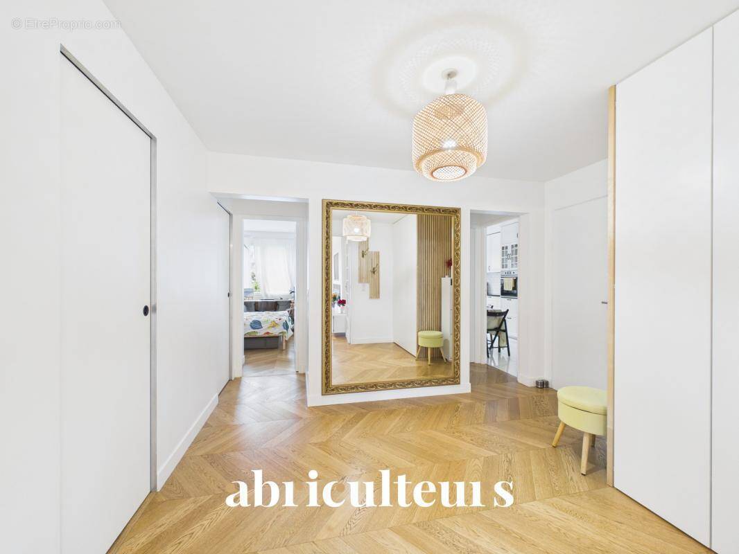 Appartement à VERSAILLES