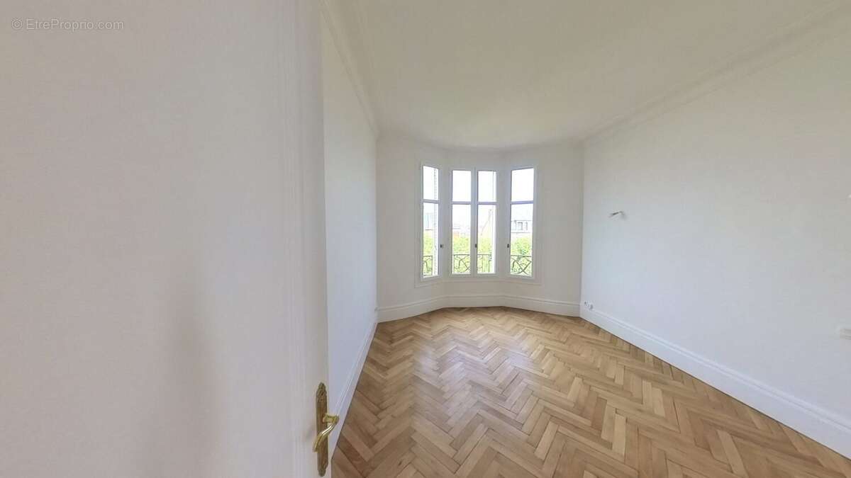 Appartement 81 m² à Montlucon  - photo 9