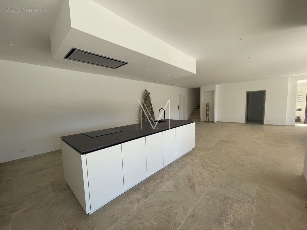 Maison à PLAN-DE-LA-TOUR