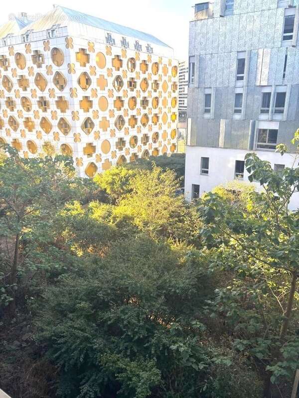 Appartement à PARIS-19E