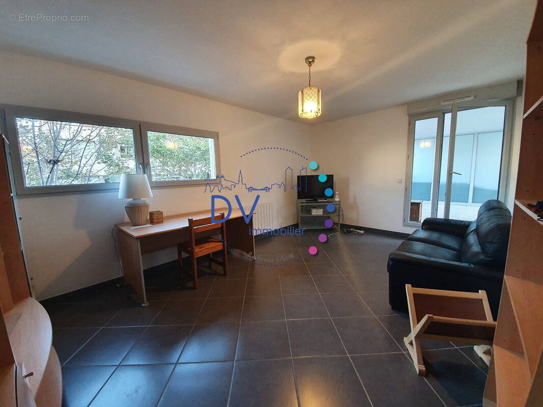 Appartement à LYON-8E