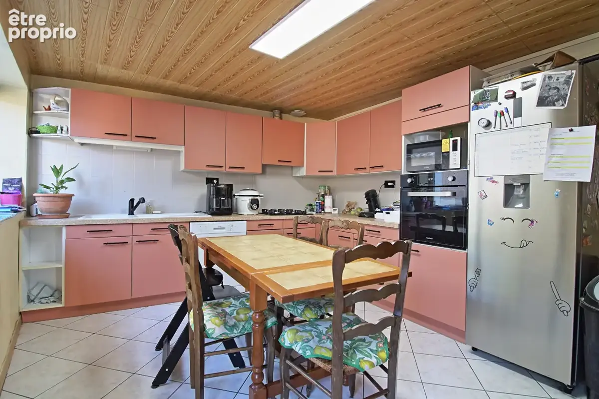 Maison Lapeyrouse Mornay 4 pièce(s) 144 m2 - photo 13