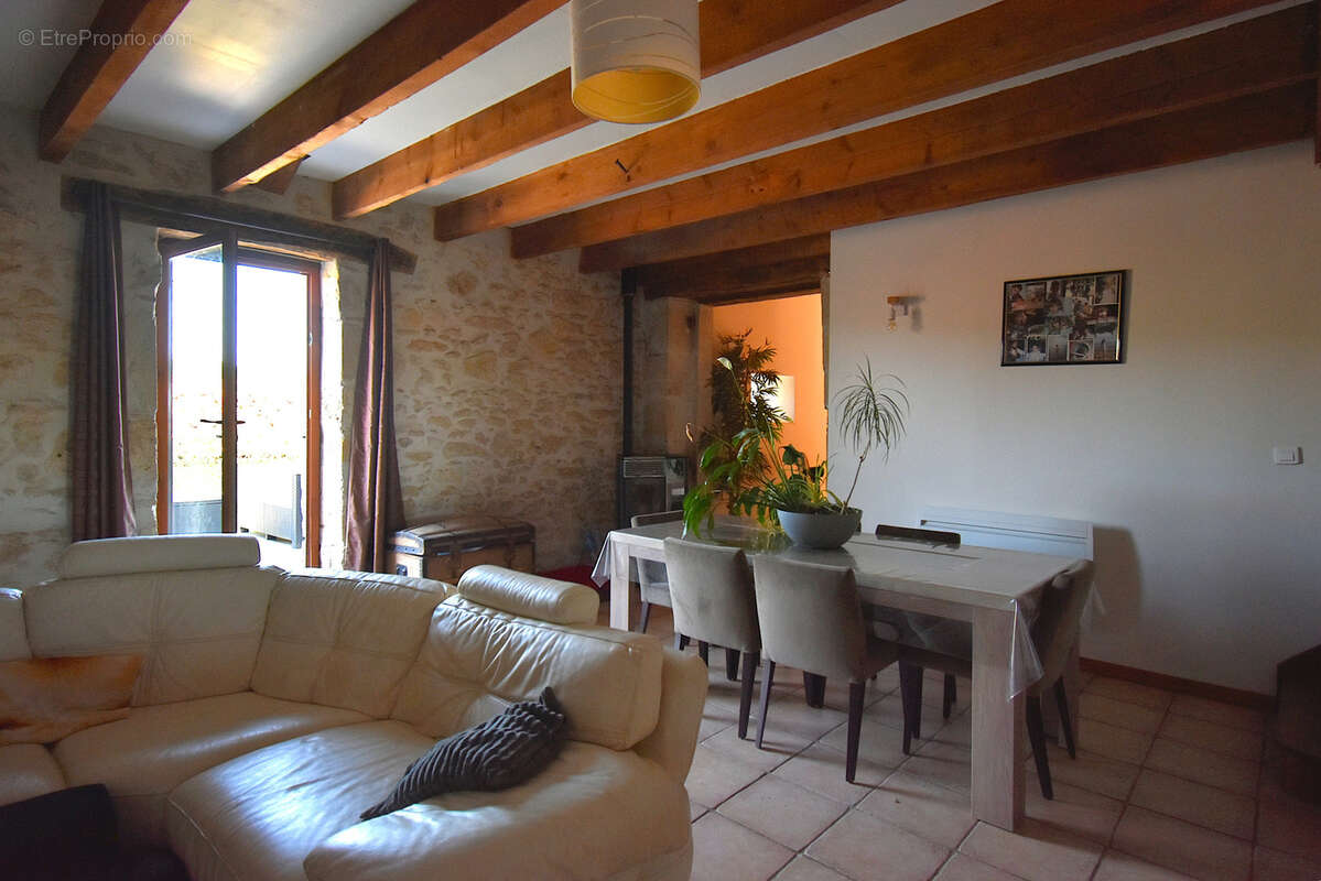 Maison à TREMONS