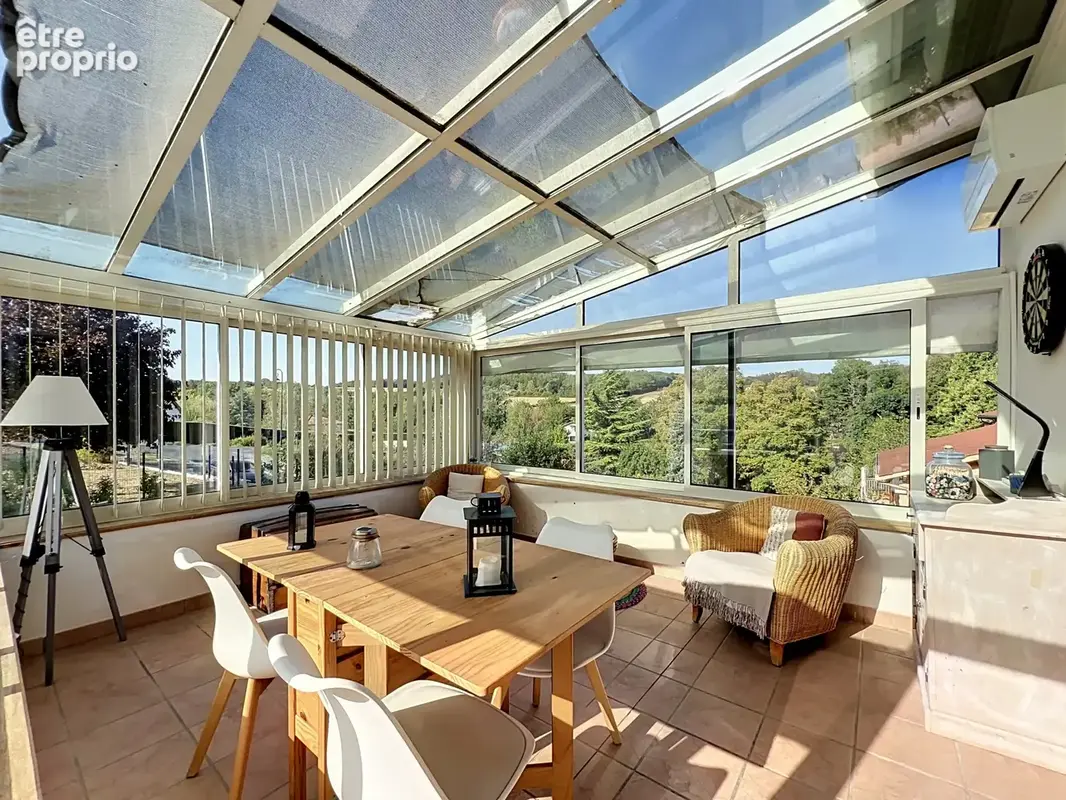 LACHASSAGNE   Maison rénovée avec piscine   Terrain de 1 208 m2 - photo 5