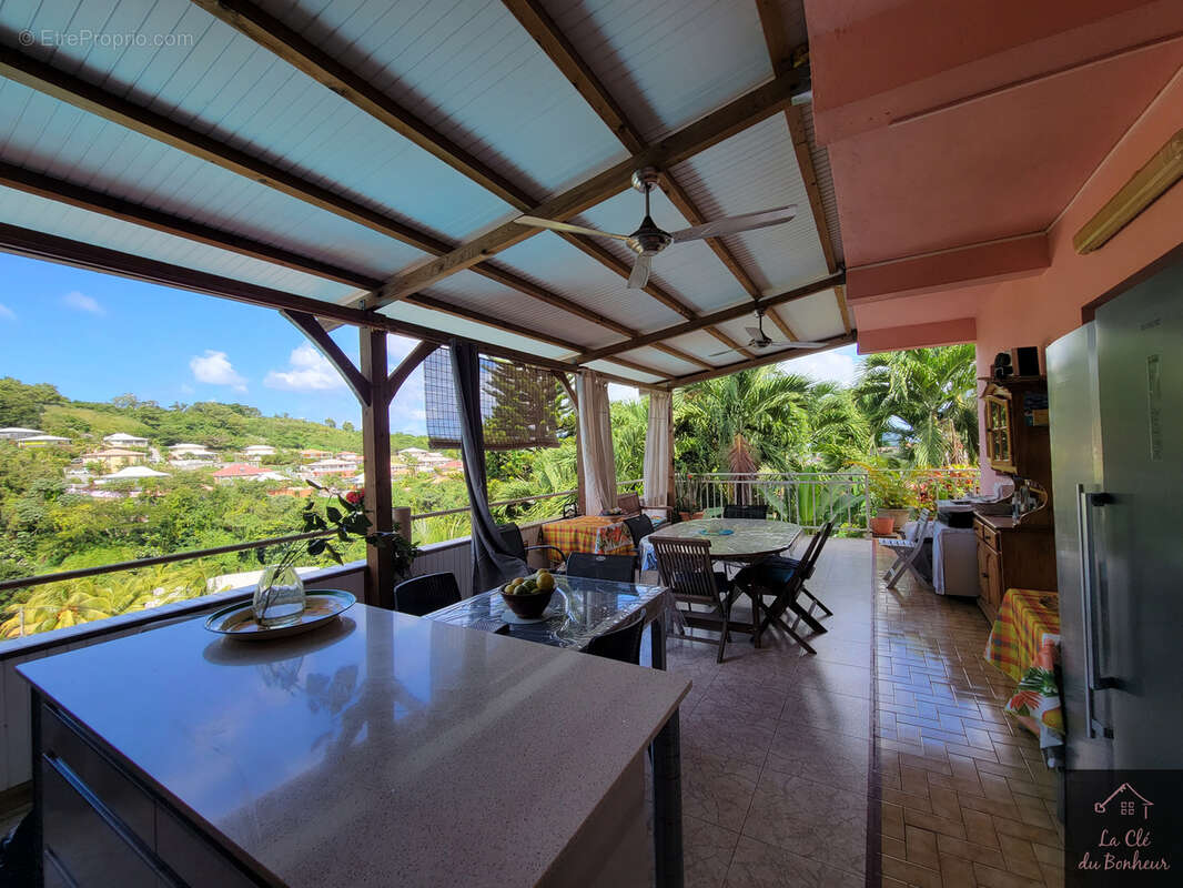 Appartement à LES TROIS-ILETS