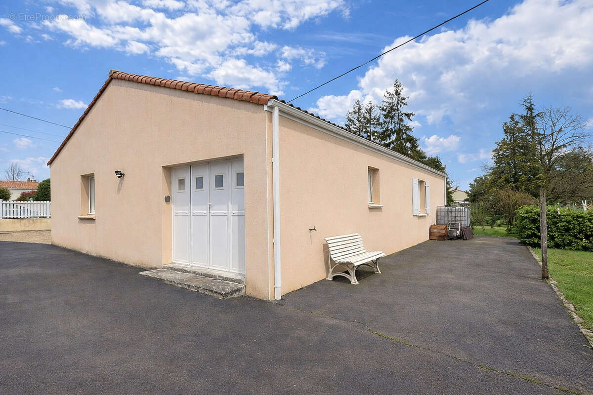 Maison à MOUGON