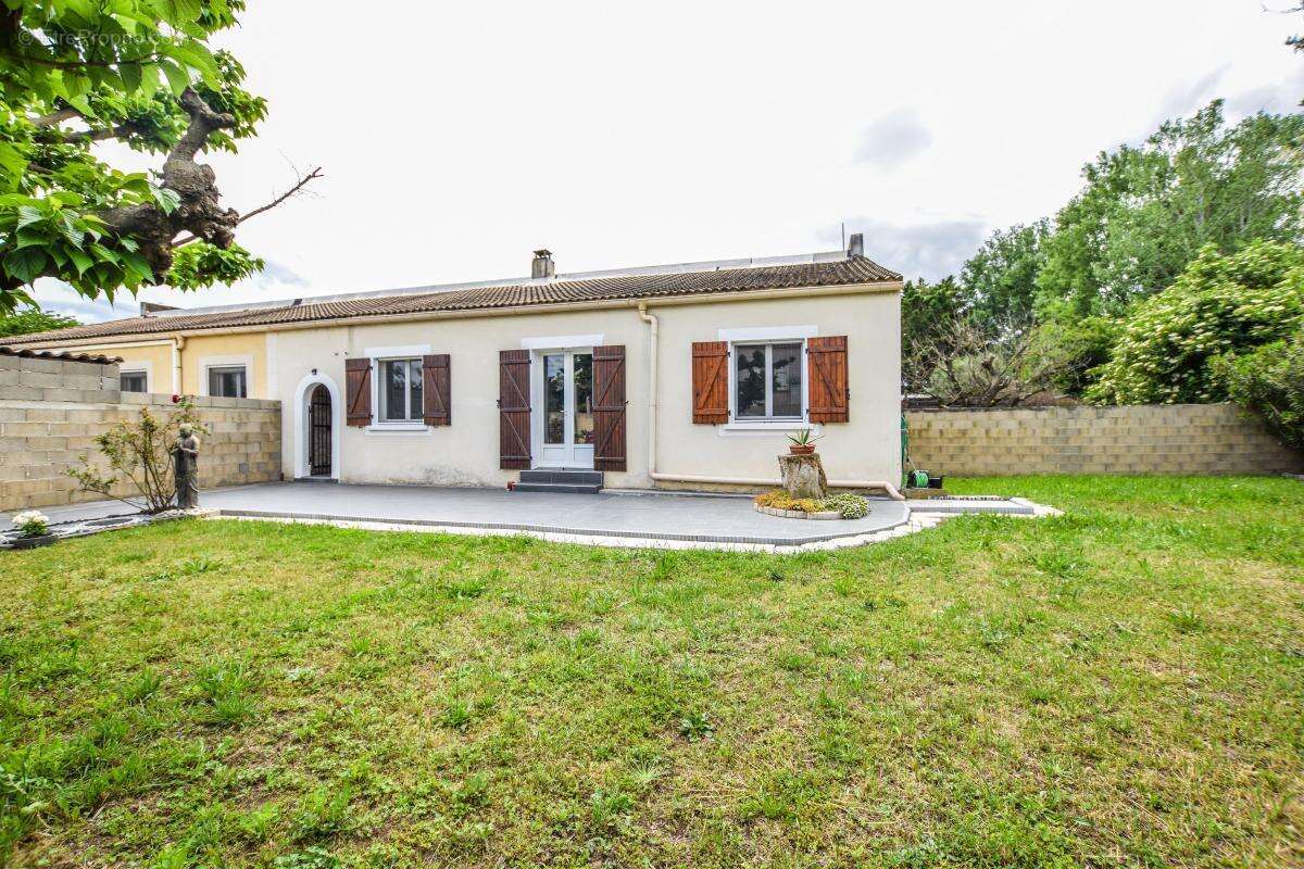 Maison à ROCHEFORT-DU-GARD