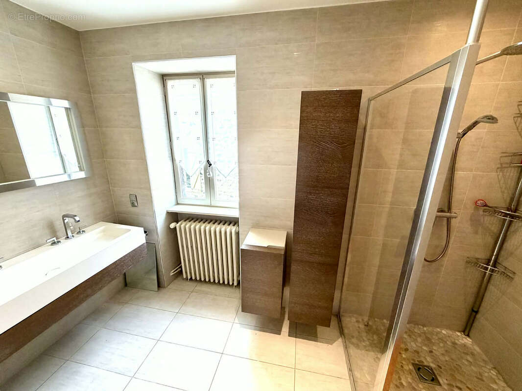 Maison à BERGONNE