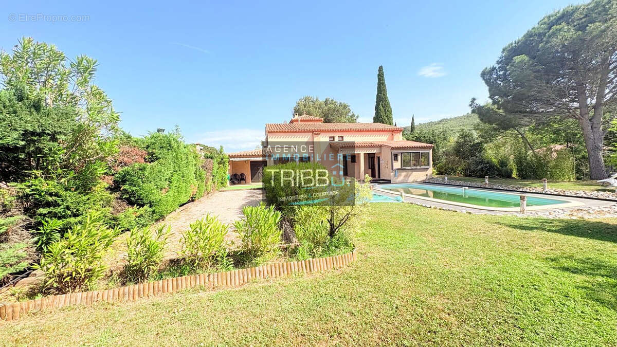 Maison à CASTELNOU