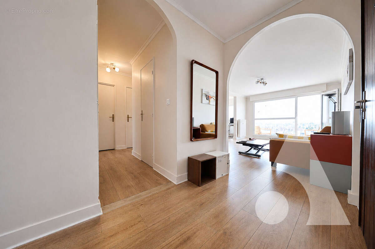 Appartement à CORBEIL-ESSONNES