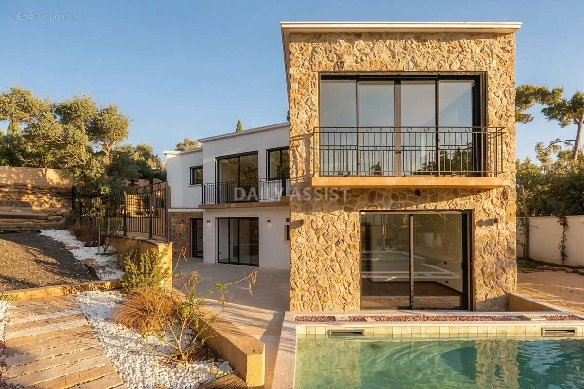 Maison Neuve Vue Dégagée Saint Cyr sur Mer - photo 34