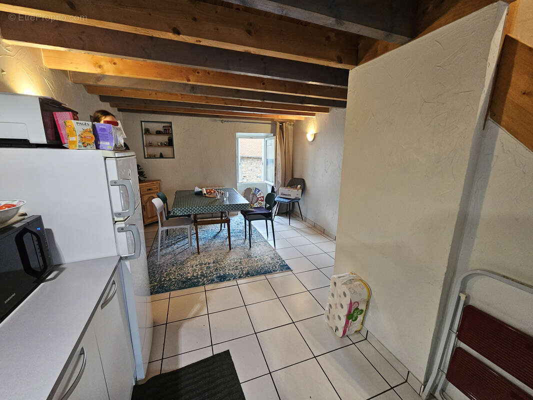Appartement à CEYRAT