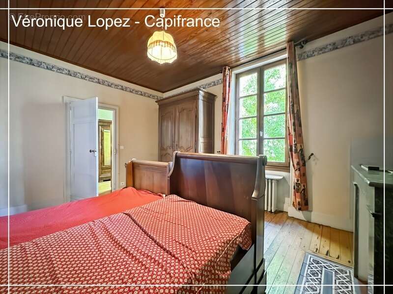 Agen, à seulement 6kms, authentique maison en pierre de 203m² avec grand terrain, garage et cave - photo 10