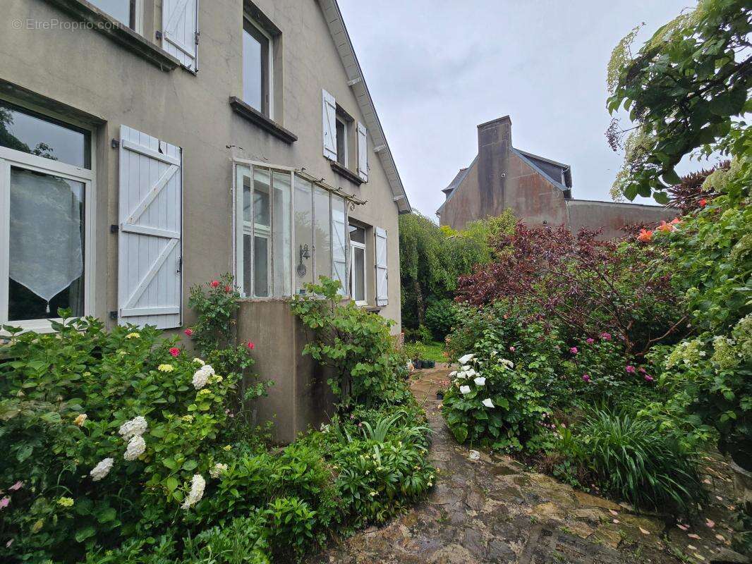 Maison à LANDIVISIAU