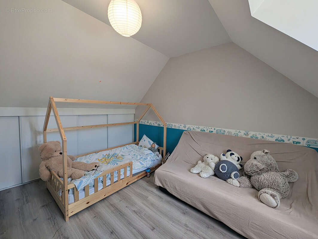 Maison à NAZELLES-NEGRON