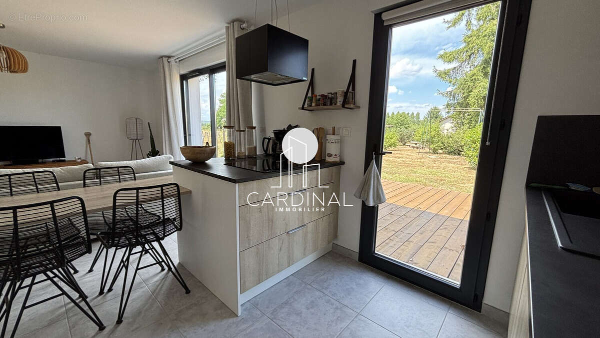 Maison 75 m² à Perrigny-Sur-L'ognon  - photo 6