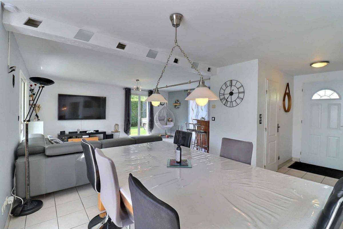 Villa de 124m² 4 chambres + piscine - photo 4