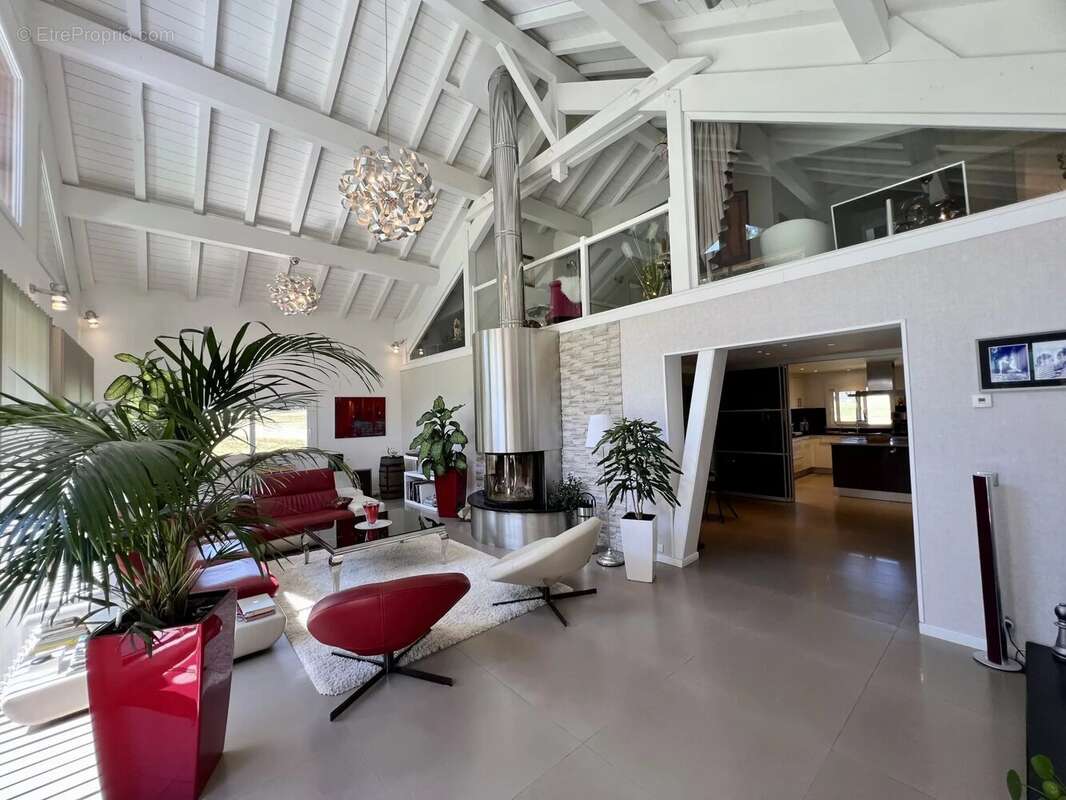 Villa d'exception de 167 m² avec piscine aux Déserts - photo 20