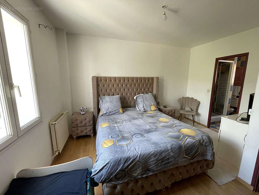 Maison à LES PAVILLONS-SOUS-BOIS