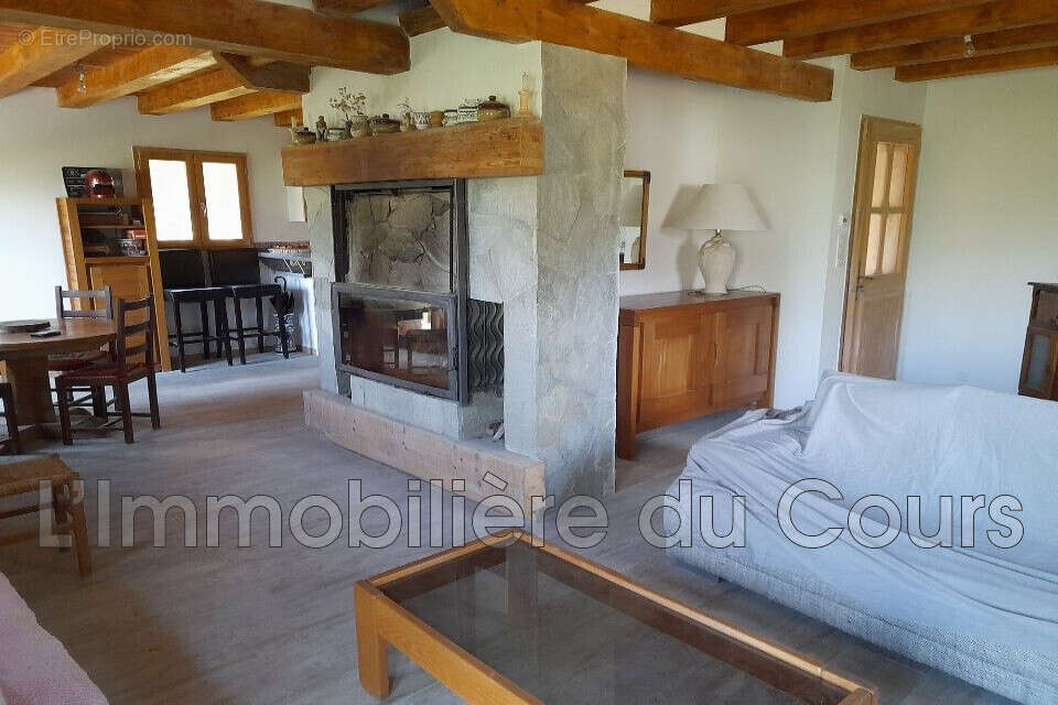 Maison 92 m² à Puy-Saint-Vincent  - photo 2