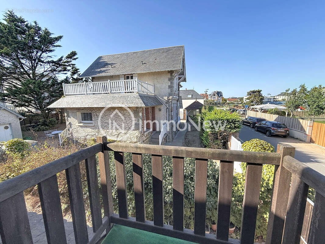 Jullouville - vue mer, 40m de la plage -hyper-centre - photo 12