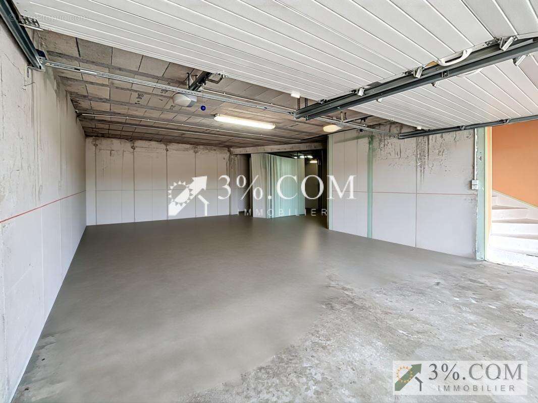 Maison à MONTELEGER