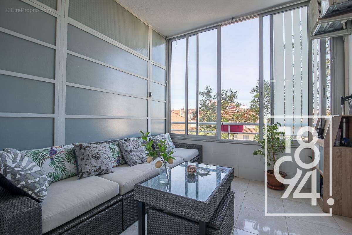 Appartement à MARSEILLE-1E