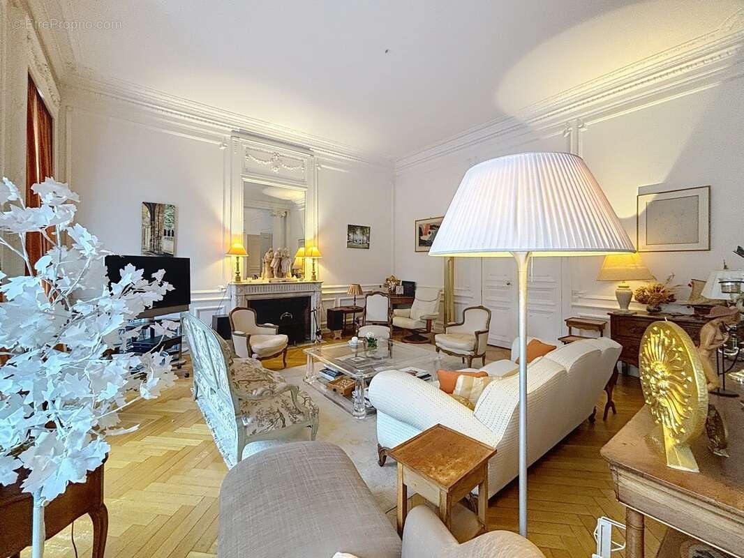 Appartement à vendre 7 pièces, jardin et parkings REIMS (51) - photo 22