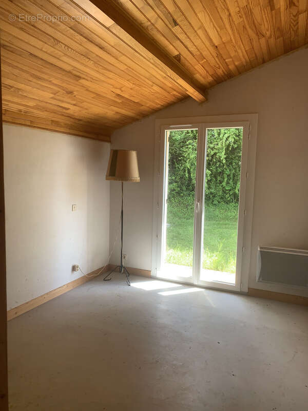 Maison à LAVAL-D&#039;AIX