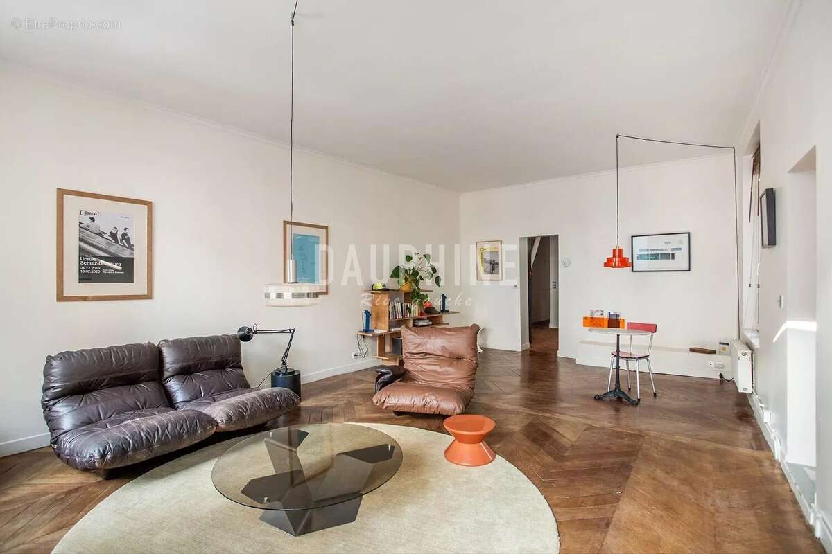 Appartement à PARIS-19E