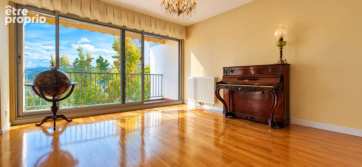 TRESPOEY - Appartement T4 - 101 m² - Vue Pyrénées - Ascenseur - Garage - Parking - Cellier - photo 3