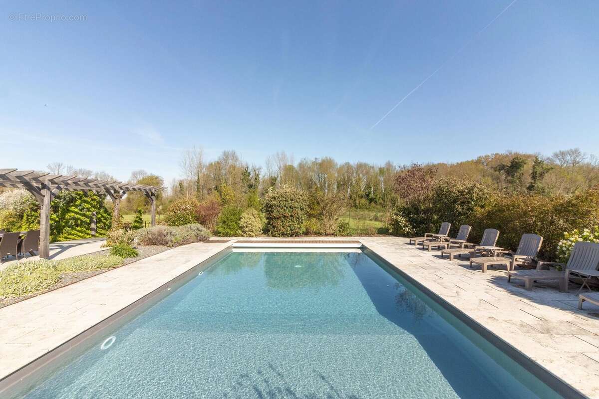 Maison à PERIGNAC