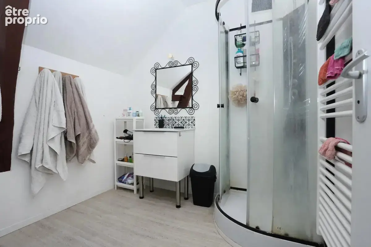 Maison de 9 pièces de 183 m² à Saint-Aubin-du-Cormier - photo 15
