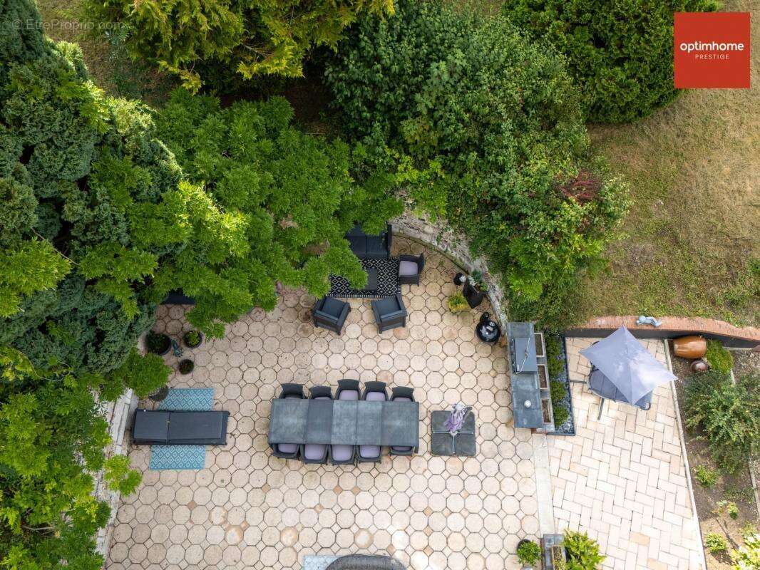 À Pont-Audemer centre – Maison bourgeoise avec parc paysager de plus de 2 hectares - photo 8