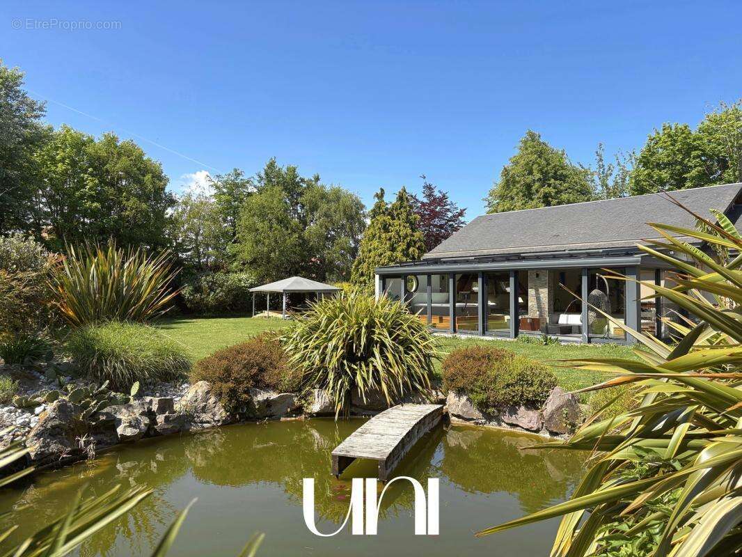 Maison 10 pièces, 287 m2 avec piscine - HERMANVILLE SUR MER - photo 2